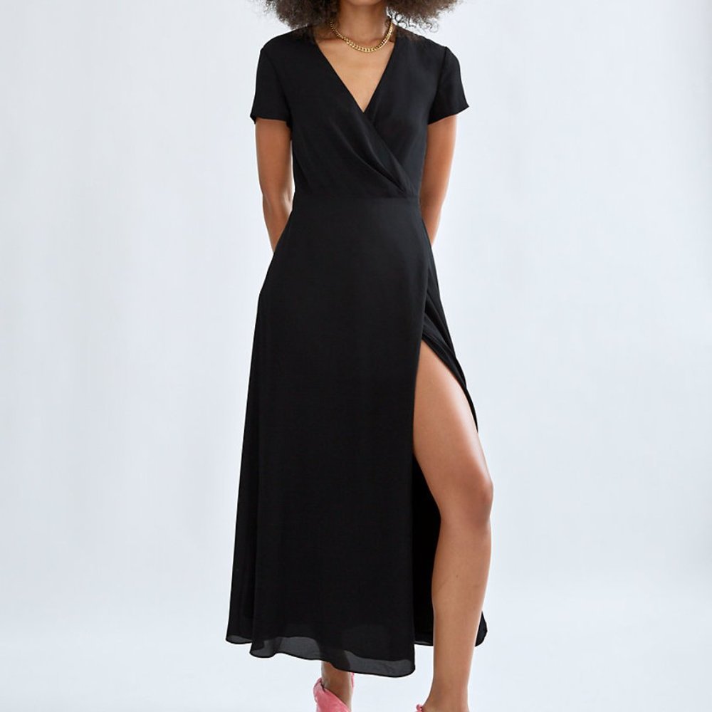 Aritzia Babaton Slit Wrap Dress